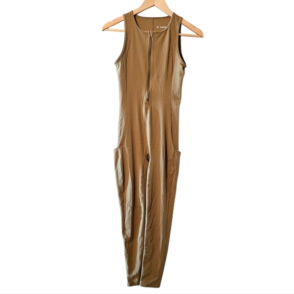 Aritzia TNA Action TnaBREATHET lcon Jumpsuit In Ravine Green Size Small. - Picture 9 of 16